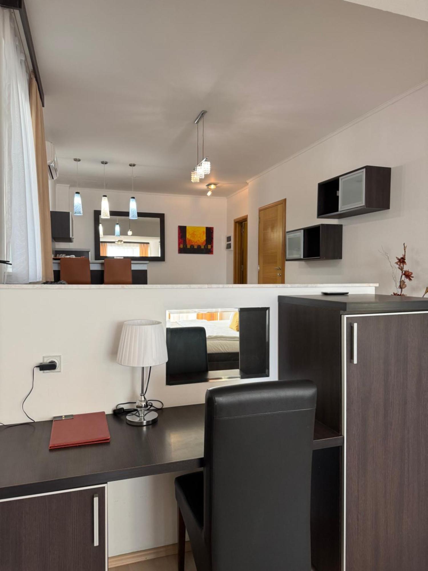Hotel Freiburg Улцинь Экстерьер фото