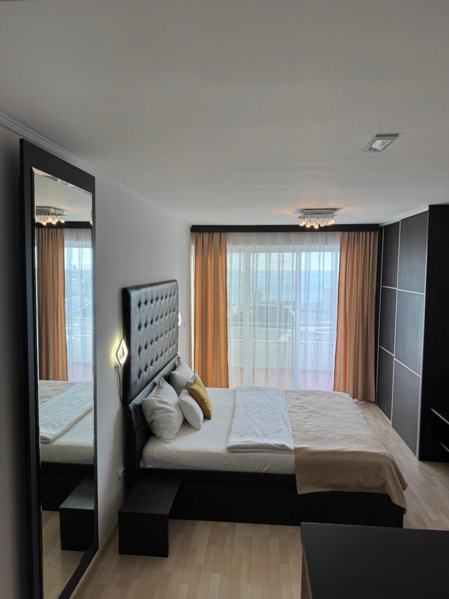 Hotel Freiburg Улцинь Экстерьер фото